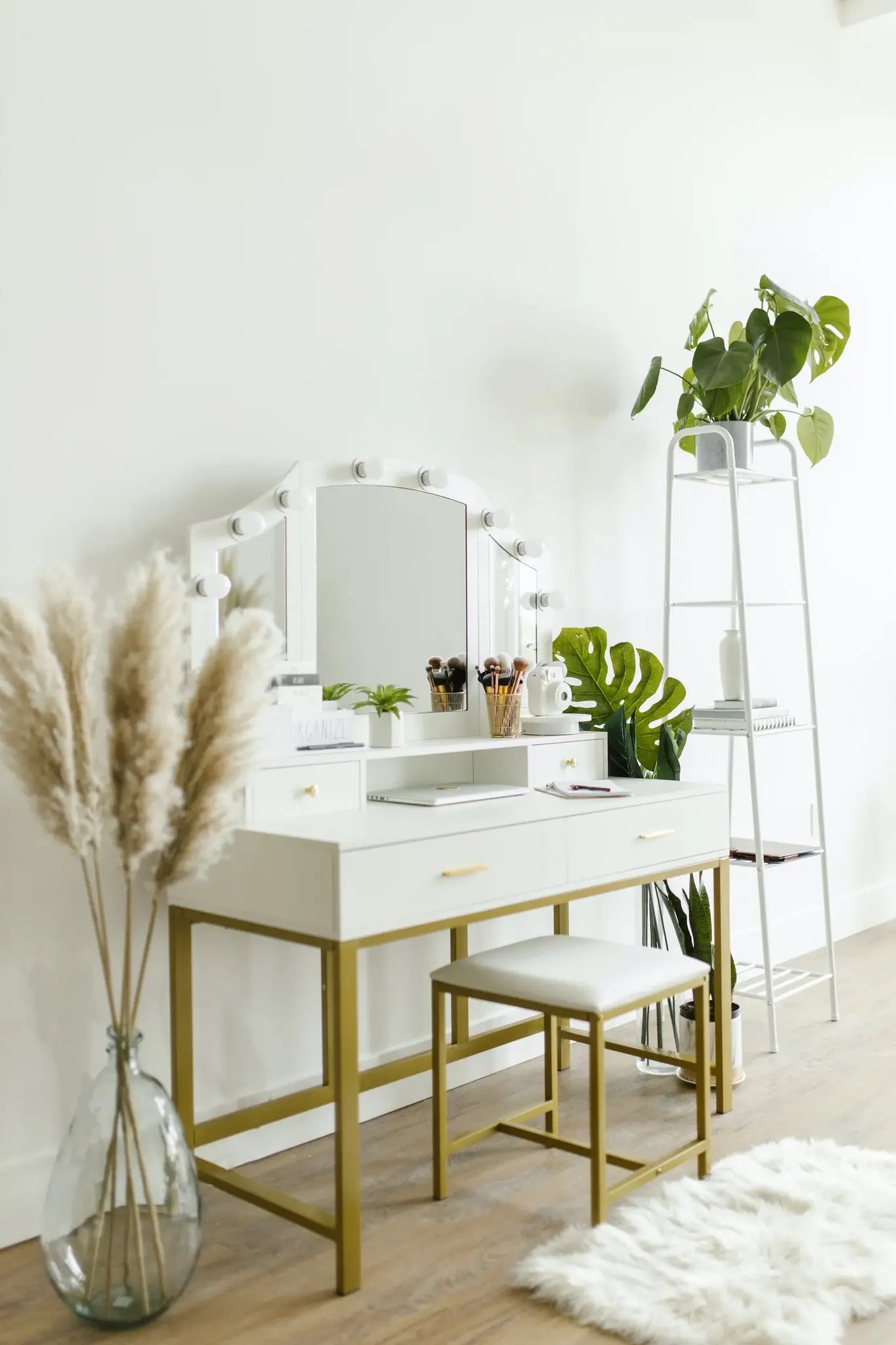 Here's how to create your own gorgeous vanity corner!