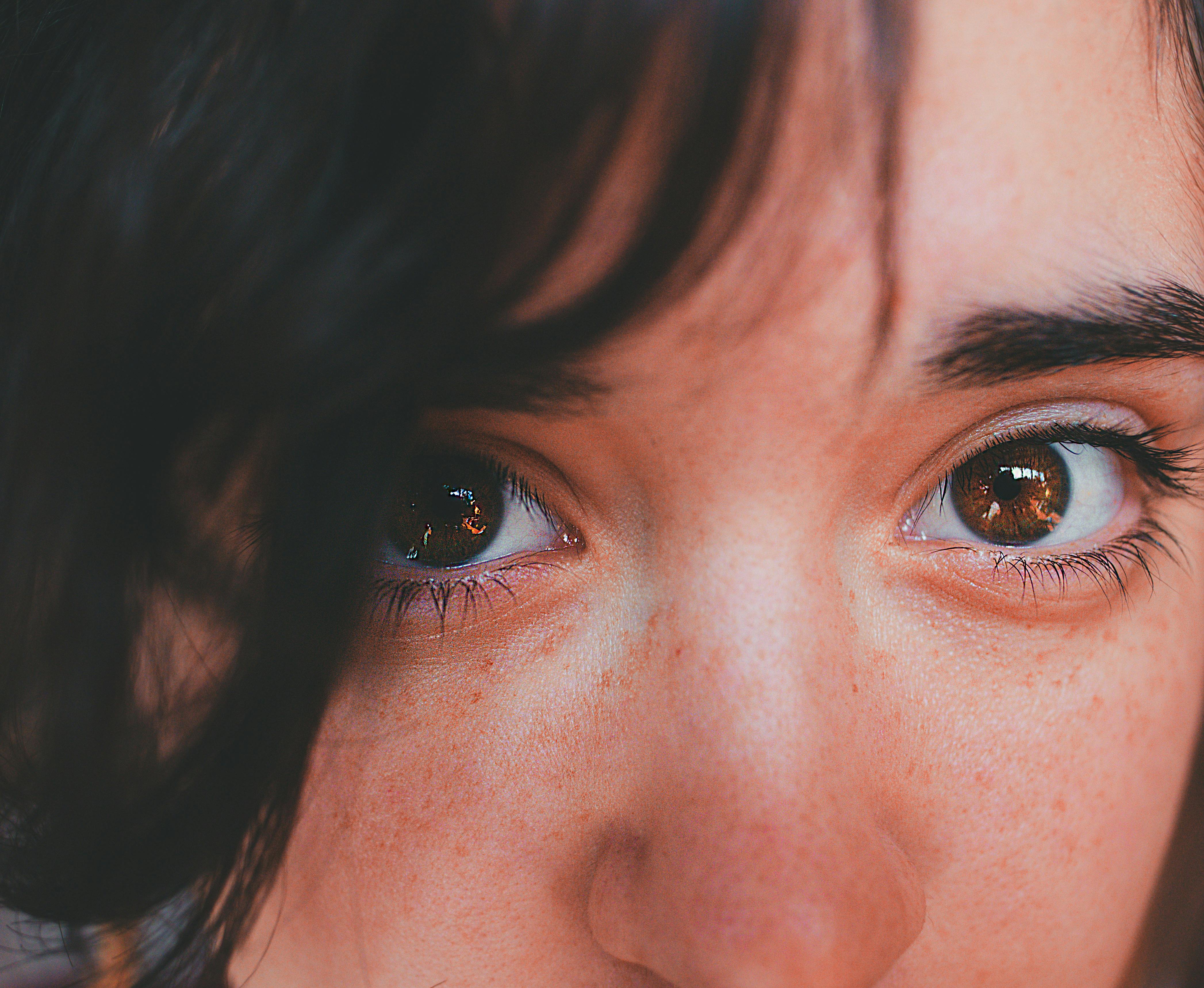 Make-up for brown eyes