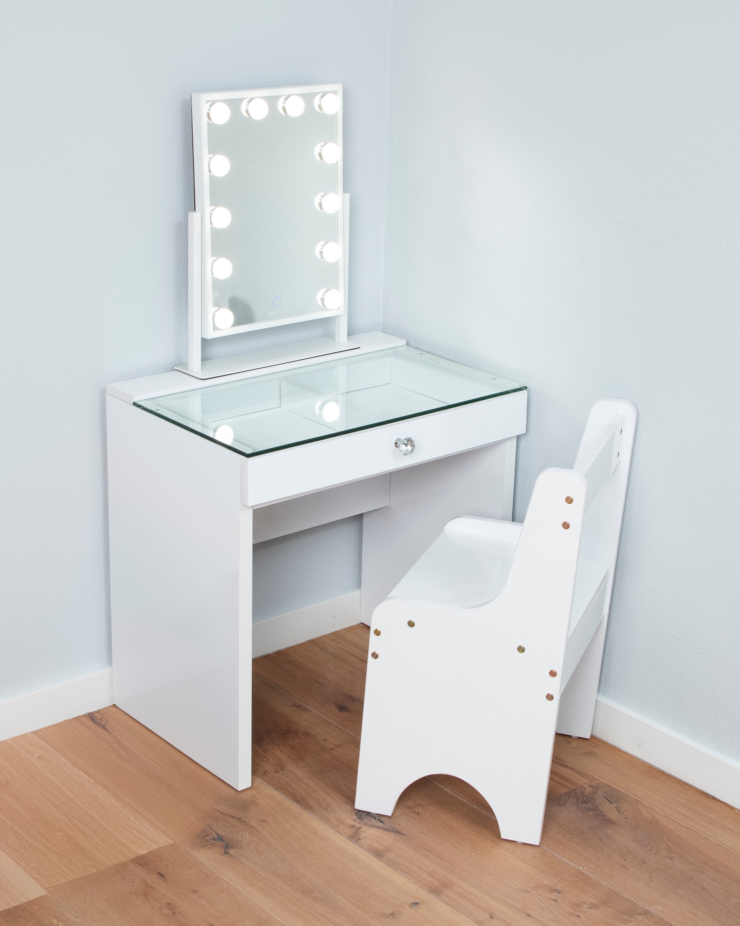 Kid’s vanity desk