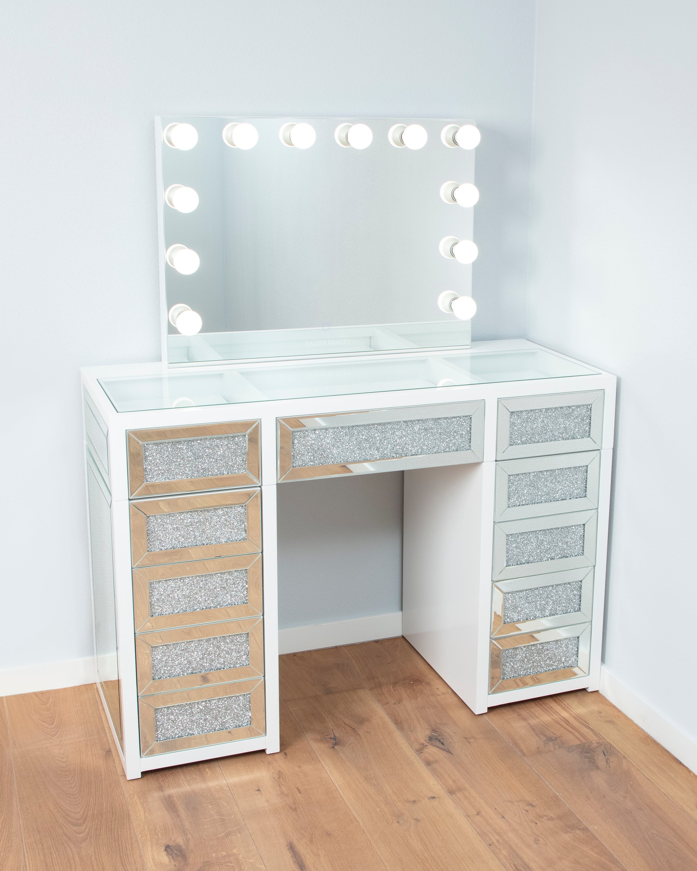 Vanity Station Classic crystal mirrored