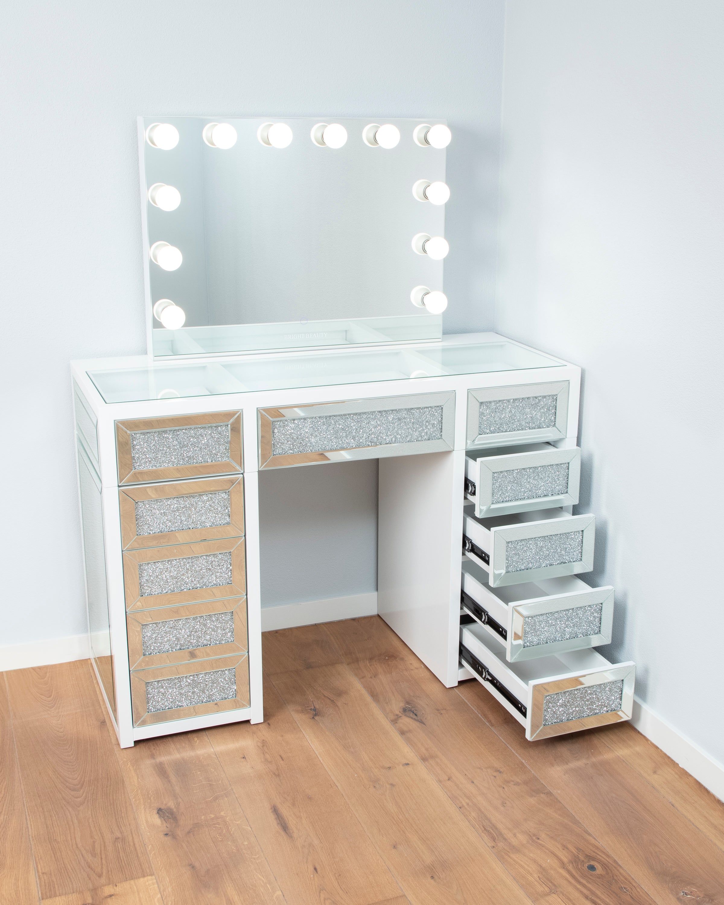 Vanity Station Classic crystal mirrored