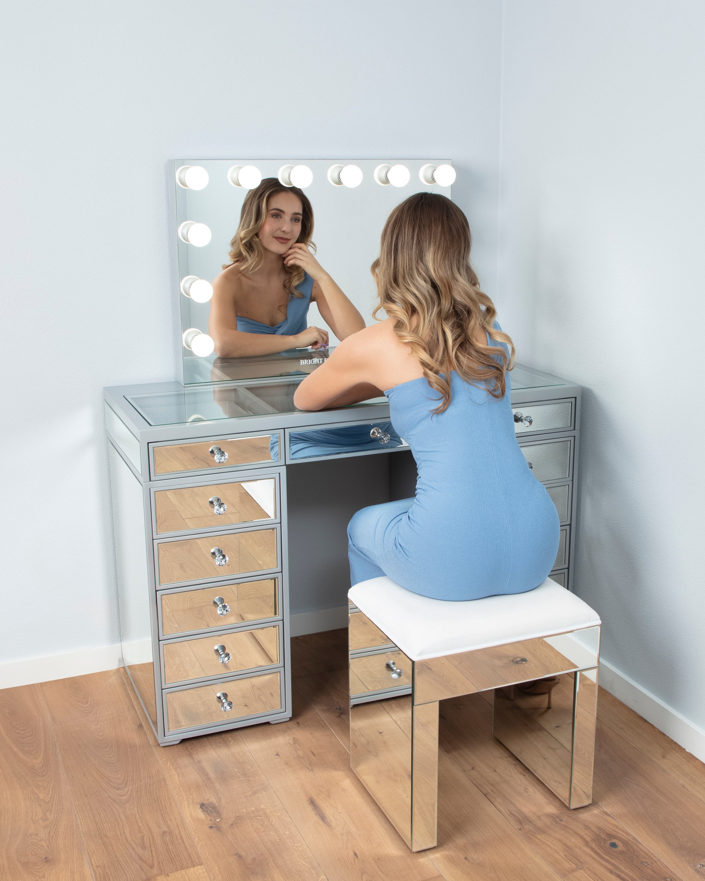 Vanity Station Classic mirrored