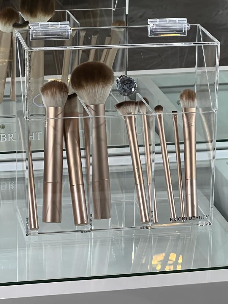 The make-up brush organizer